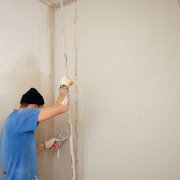 I fari devono essere puliti dopo l'intonacatura?