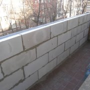 Σκεφτείτε από πού να αρχίσετε να διακοσμείτε τη χαγιάτι