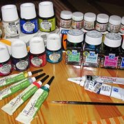 Pinturas de vidrieras: características y características de uso.