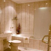 Μπάνιο με επένδυση PVC