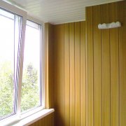 Διακόσμηση τοίχου από PVC: κάνει τη δουλειά σωστά