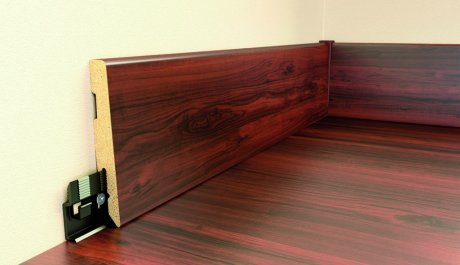 Laminierte Fußleiste