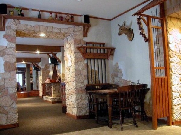 Διακοσμητική πέτρα στη διακόσμηση των ανοιγμάτων