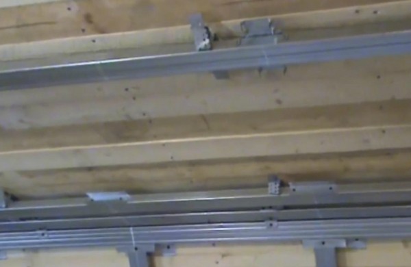 Crabs on the horizontal part Crabs on the horizontal part