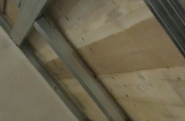 Mounting a profile using crabs Mounting a profile using crabs