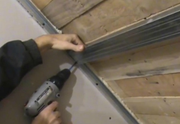 Ceiling mount Ceiling mount