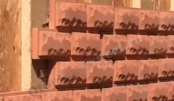 Pour obtenir la vue «maçonnerie», un demi-tour est effectué