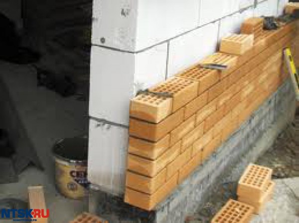 Installation du mur de façade Installation du mur de façade