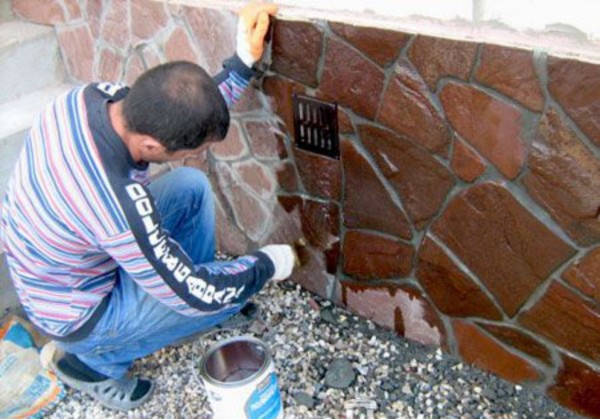 Self-decoration with decorative stone Self-decoration with decorative stone