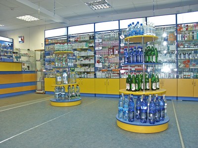 Gran espacio de farmacia Gran espacio de farmacia