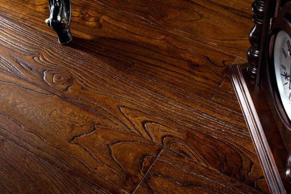 Planche de parquet brossé