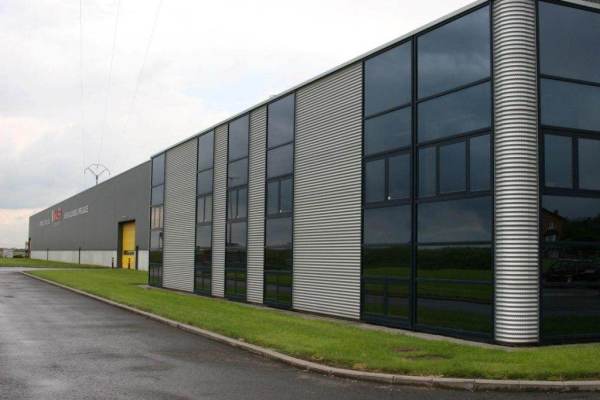 Облицовка на къщата с професионален лист MP18