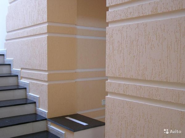 الصدأ وجص خنفساء اللحاء في الداخل