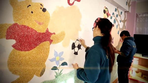 Applicazione di intonaco di seta