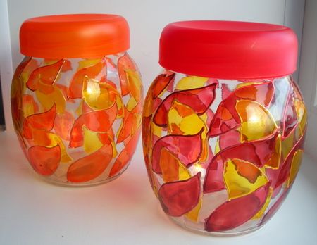 Pots peints avec des peintures de durcissement Pots peints avec des peintures de durcissement