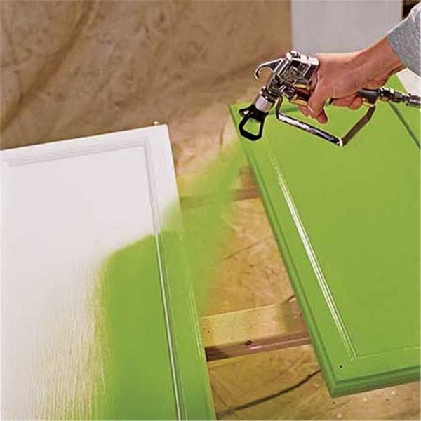 MDF-Spritzlackierung