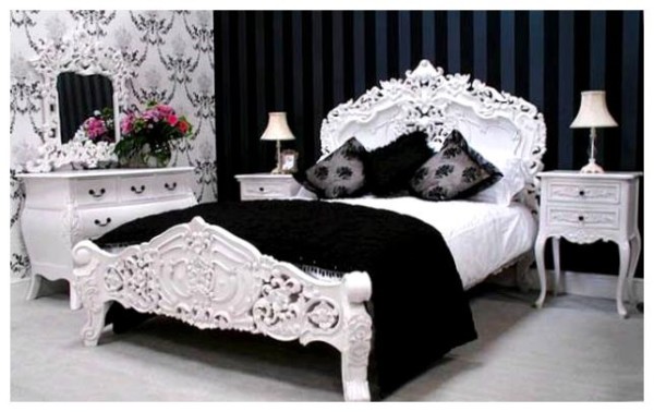 Τοίχος έμφασης σε μαύρο και άσπρο εσωτερικό υπνοδωμάτιο