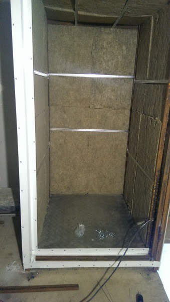 Na foto, um dos estágios iniciais de autoprodução da câmara de polimerização