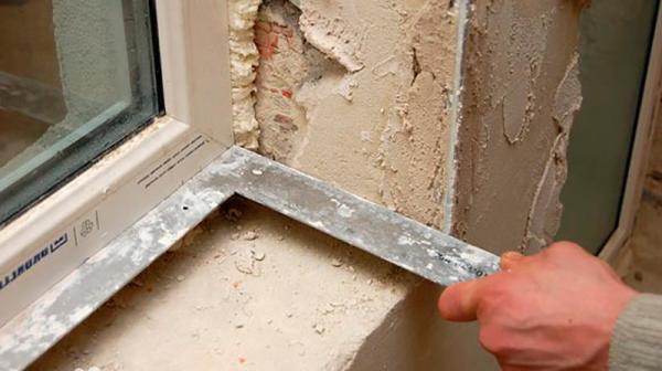 Uçağı temizliyoruz