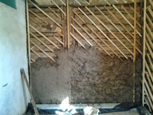 Τοποθετήστε τα βότσαλα στον τοίχο Τοποθετήστε τα βότσαλα στον τοίχο