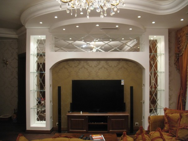 Beispiel für die Gestaltung einer Spiegelplatte