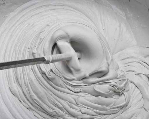 Ce matériau ne crée aucune difficulté dans le processus de travail. Ce matériau ne crée aucune difficulté dans le processus de travail.