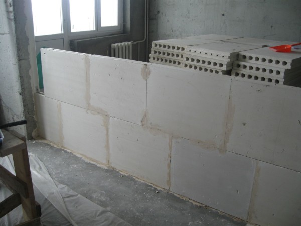 Διαχωρισμός από πλάκες γλωσσικού και αυλακιού γύψου