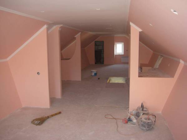 À l'aide de cloisons sèches, vous pouvez créer des designs intéressants pour diviser une pièce ou créer un intérieur unique À l'aide de cloisons sèches, vous pouvez créer des designs intéressants pour diviser une pièce ou créer un intérieur unique