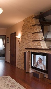 Направен от камък