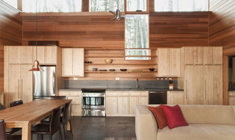 Mutfaktaki duvarların ahşap ile nasıl dekore edileceği serin, ancak problemlidir, ancak ahşap taklit eden duvarlar için modern dekorasyon malzemeleri bu sorunu çözmeye yardımcı olacaktır.