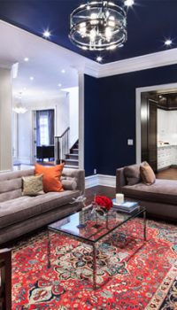 Ο συνδυασμός των χρωμάτων των τοίχων στο σαλόνι