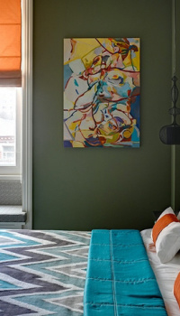 Décoration de fenêtre avec rideaux relevables