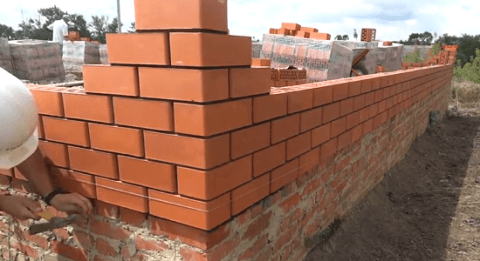 Монтаж на ъгли