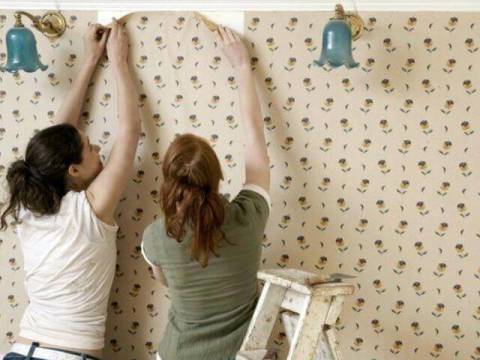 Single-layer wallpapers require a quick sticker.