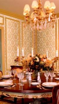 Baroque style in the living room