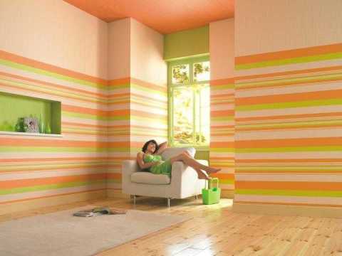 Tapetendesign für das Wohnzimmer: Streifenwechsel.