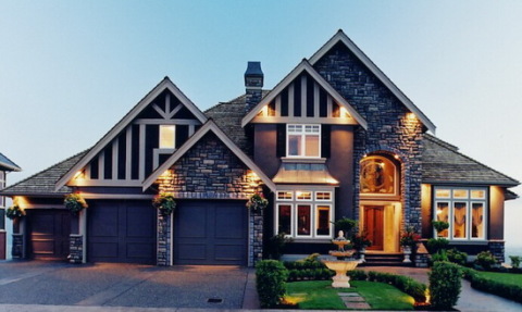 We use the saturation and contrast of colors We use the saturation and contrast of colors