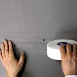 Οι λεπτές αρθρώσεις και οι ρωγμές είναι κολλημένες με ελικοειδή ταινία