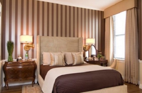 Dibujo colocado verticalmente para una habitación pequeña