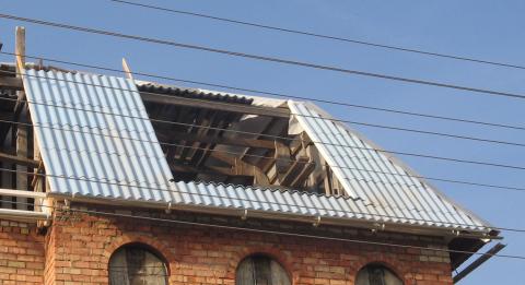 L'ardoise habituelle est faite d'amiante L'ardoise habituelle est faite d'amiante