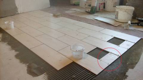 Dikişlerin düzgünlüğünü izliyoruz.