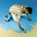 Повторно оцветяване на пода на хола