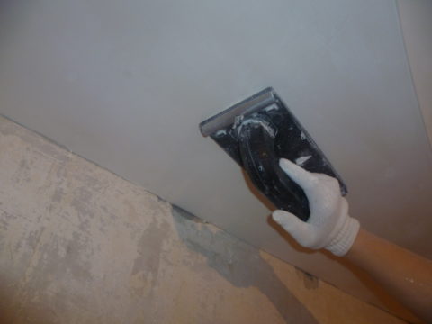 A moagem deve eliminar defeitos superficiais inevitáveis