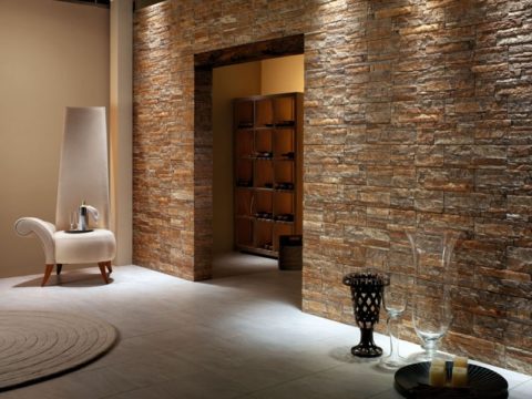 Τεχνολογία τοποθέτησης πλακιδίων: «άγρια ​​πέτρα» στον τοίχο