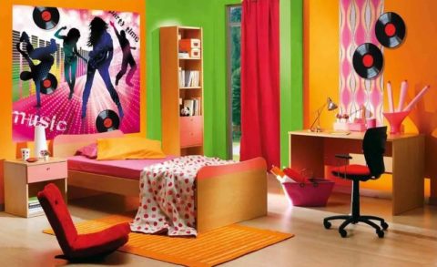 Τοιχογραφία τοίχου στο δωμάτιο ενός κοριτσιού ηλικιωμένων