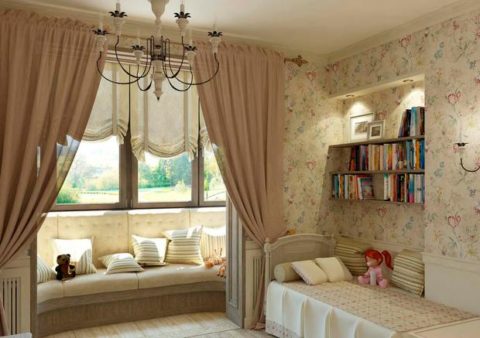 Η ταπετσαρία έχει κοινό τόνο με υφάσματα