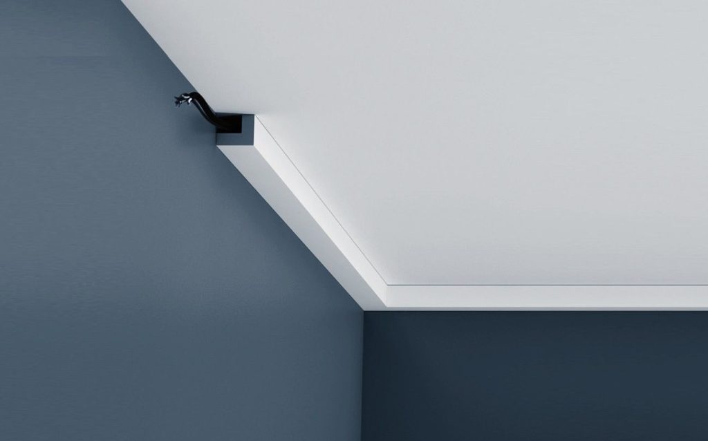 Zoccolo per soffitto